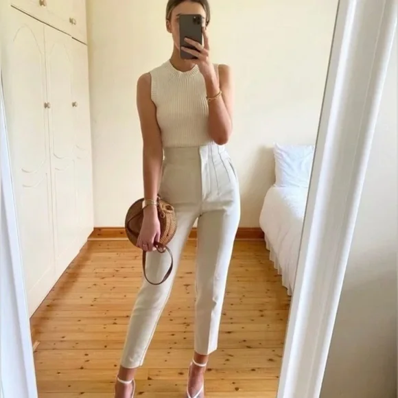 Blogger Fav ZARA High Waisted Trousers - Picture 3 of 15